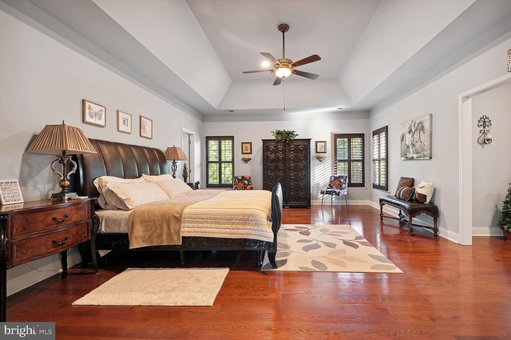 5350 WALKERTON COURT