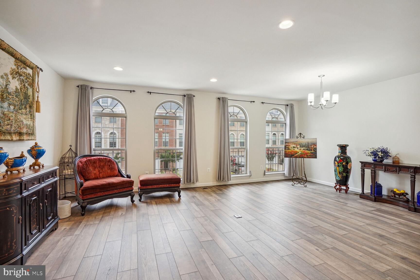 7937 TURTLE CREEK CIRCLE