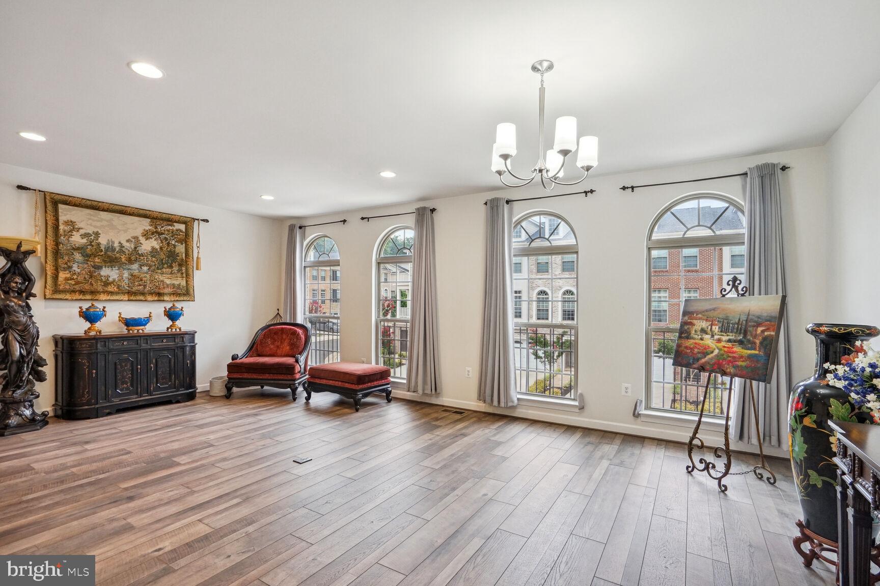 7937 TURTLE CREEK CIRCLE