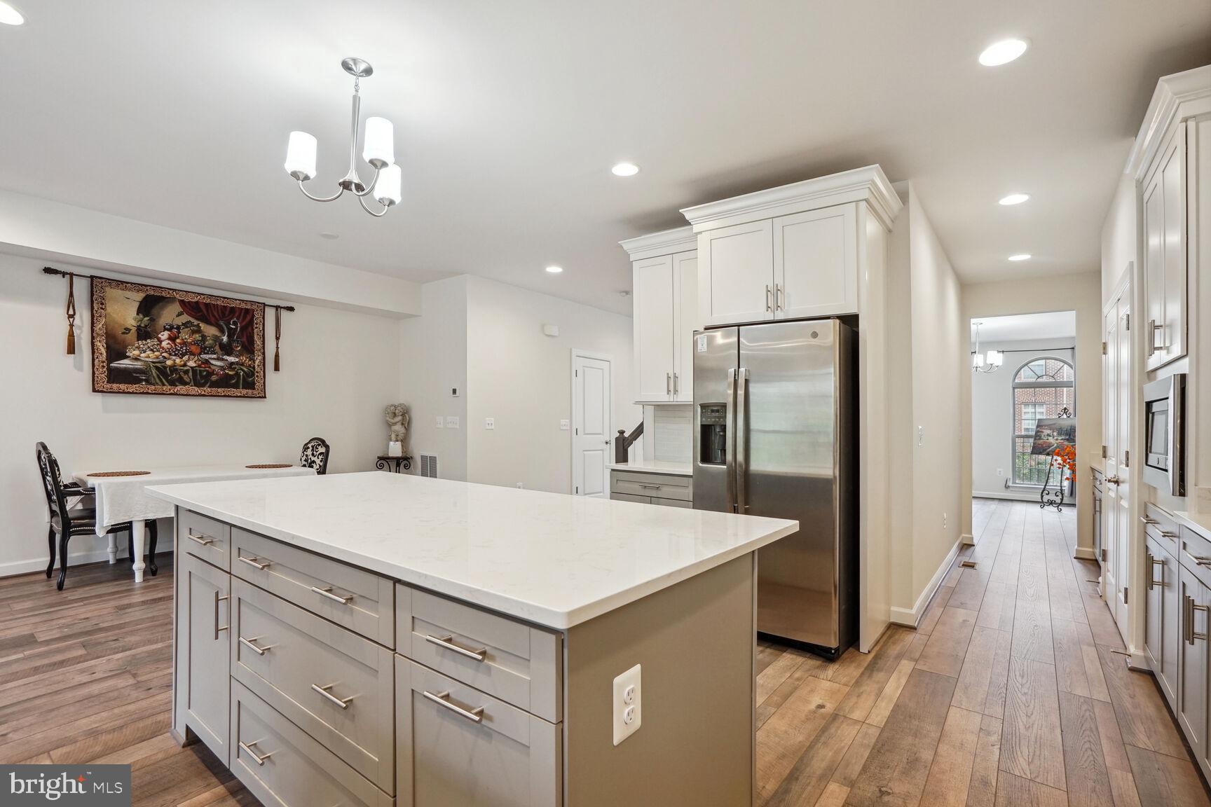 7937 TURTLE CREEK CIRCLE