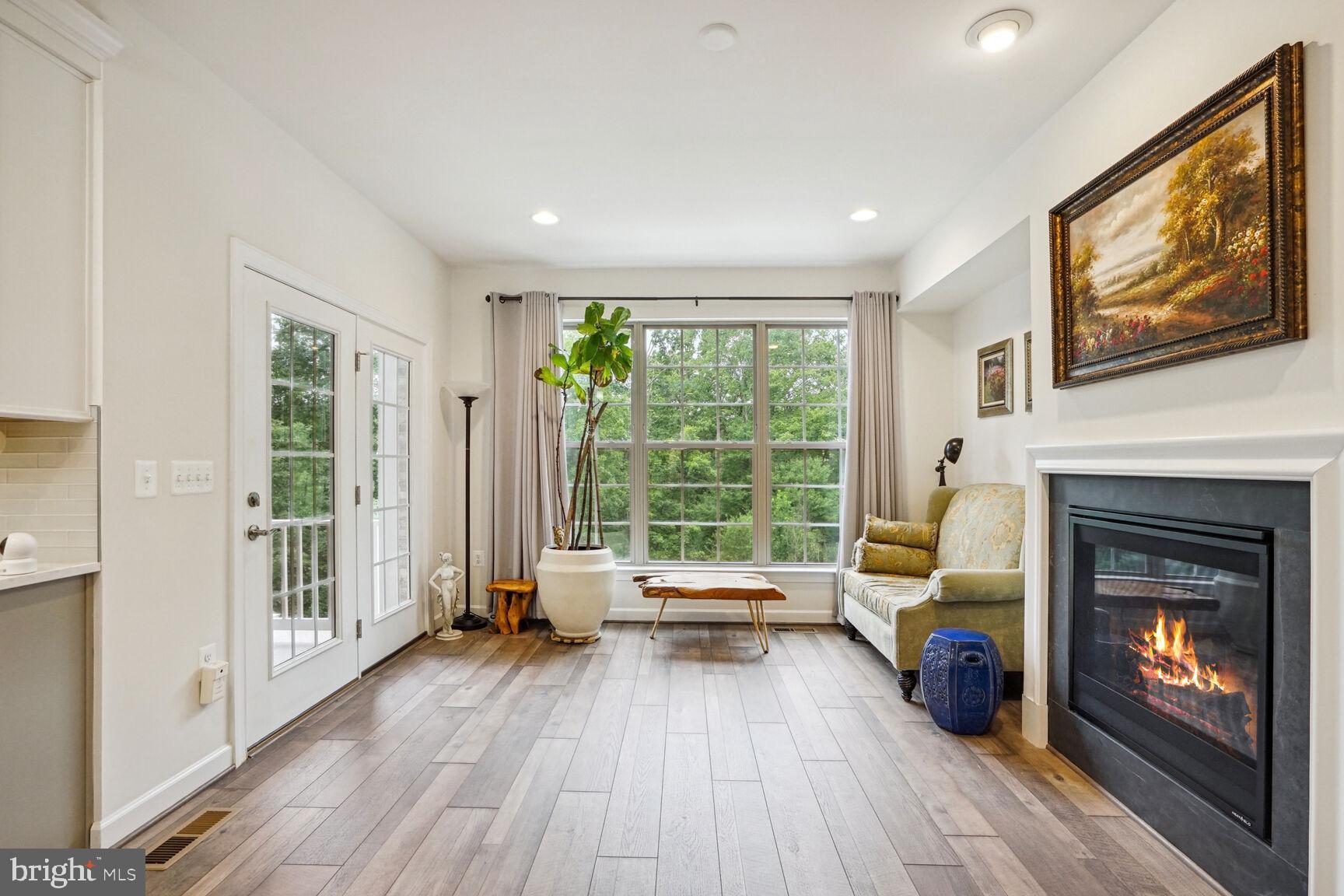7937 TURTLE CREEK CIRCLE