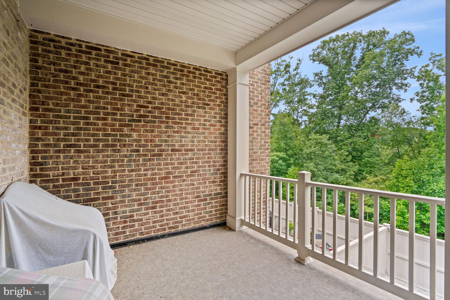 7937 TURTLE CREEK CIRCLE