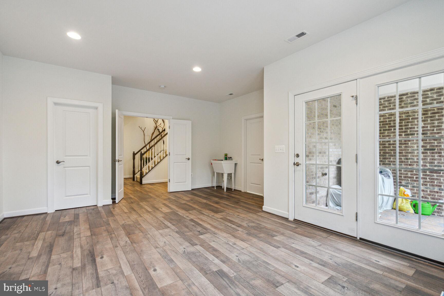 7937 TURTLE CREEK CIRCLE