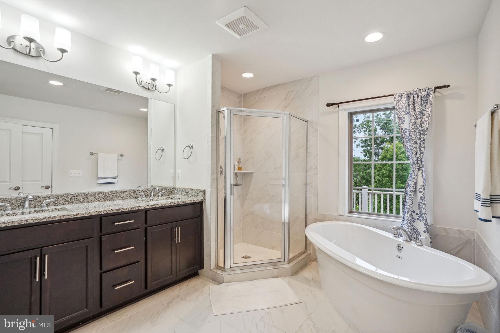 7937 TURTLE CREEK CIRCLE