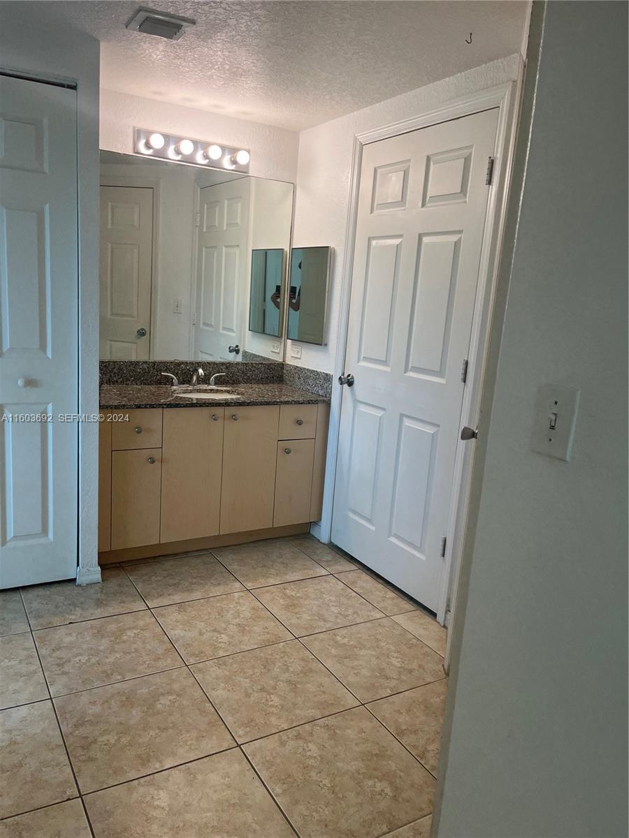 2525 Centergate Drive 103
