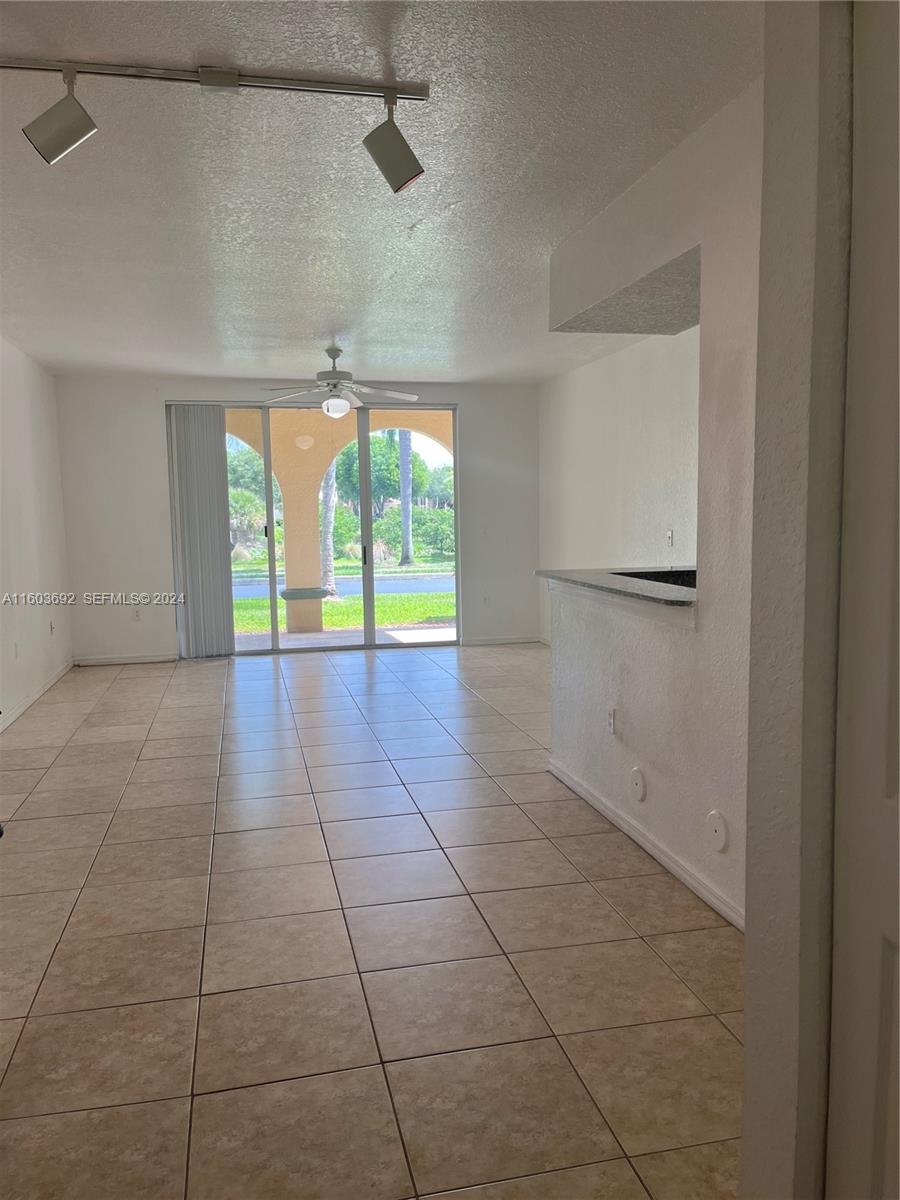 2525 Centergate Drive 103