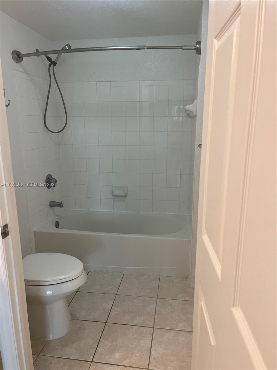 2525 Centergate Drive 103