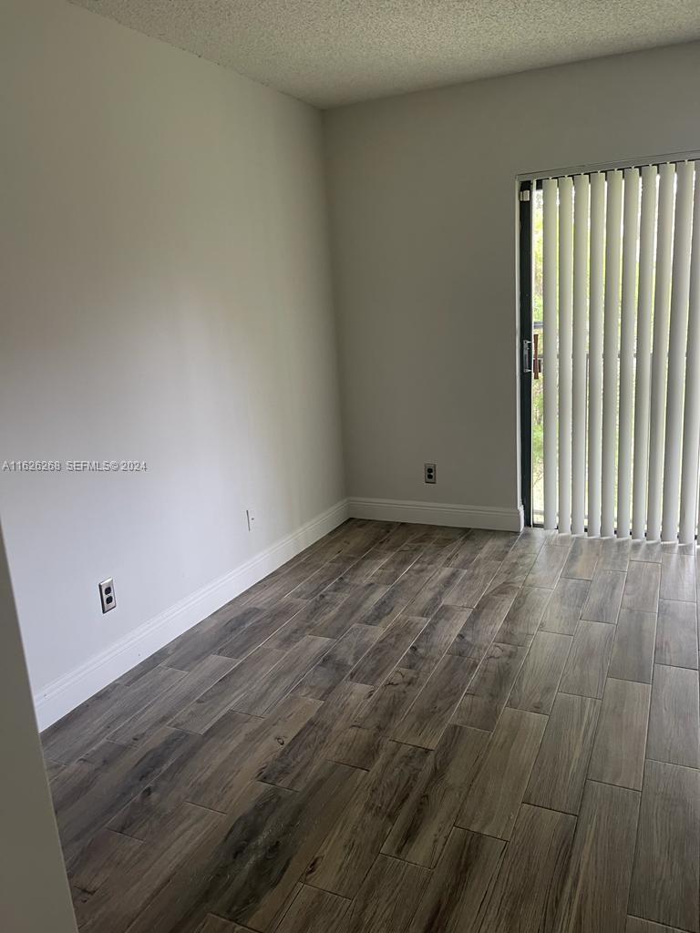 5901 Washington Street 252