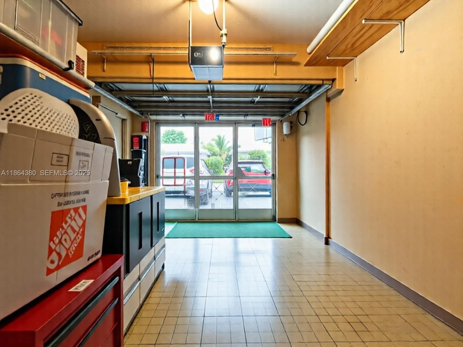 7113 NW 71st Street