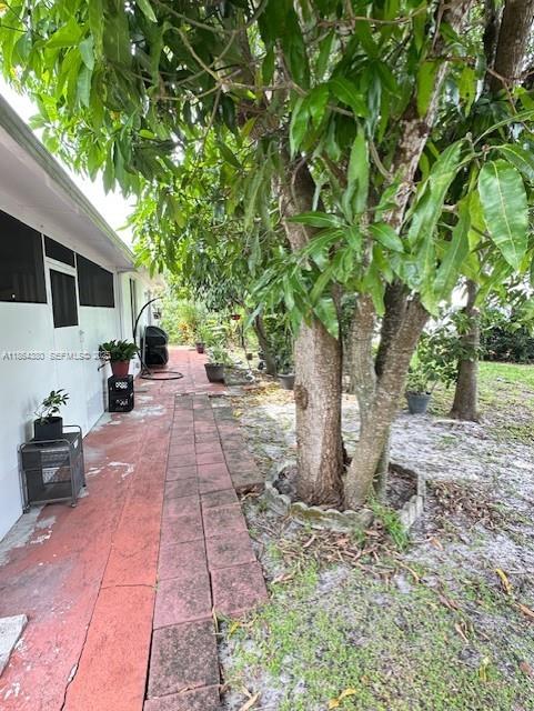 7113 NW 71st Street