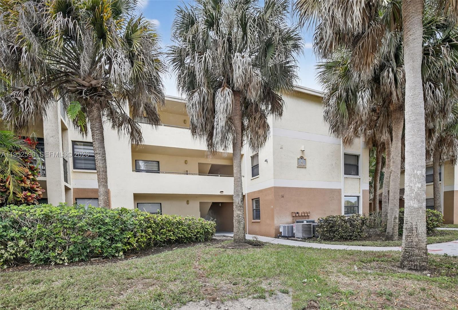 9999 Summerbreeze Drive 401