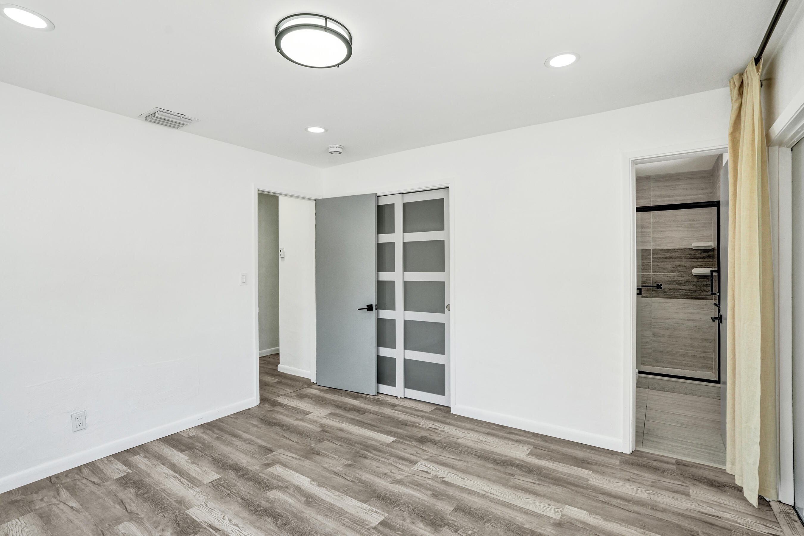 2500 NE 16th Avenue