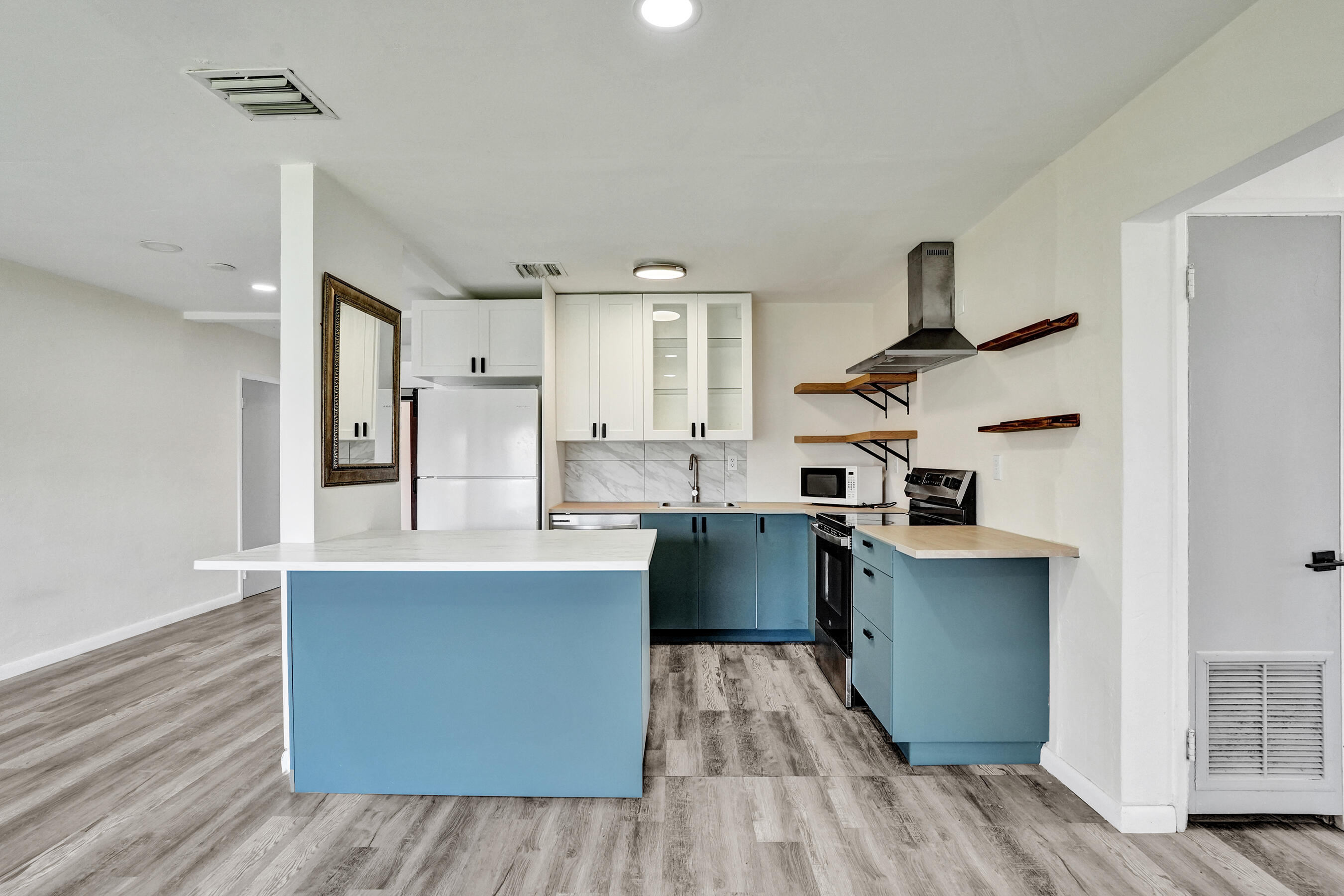 2500 NE 16th Avenue