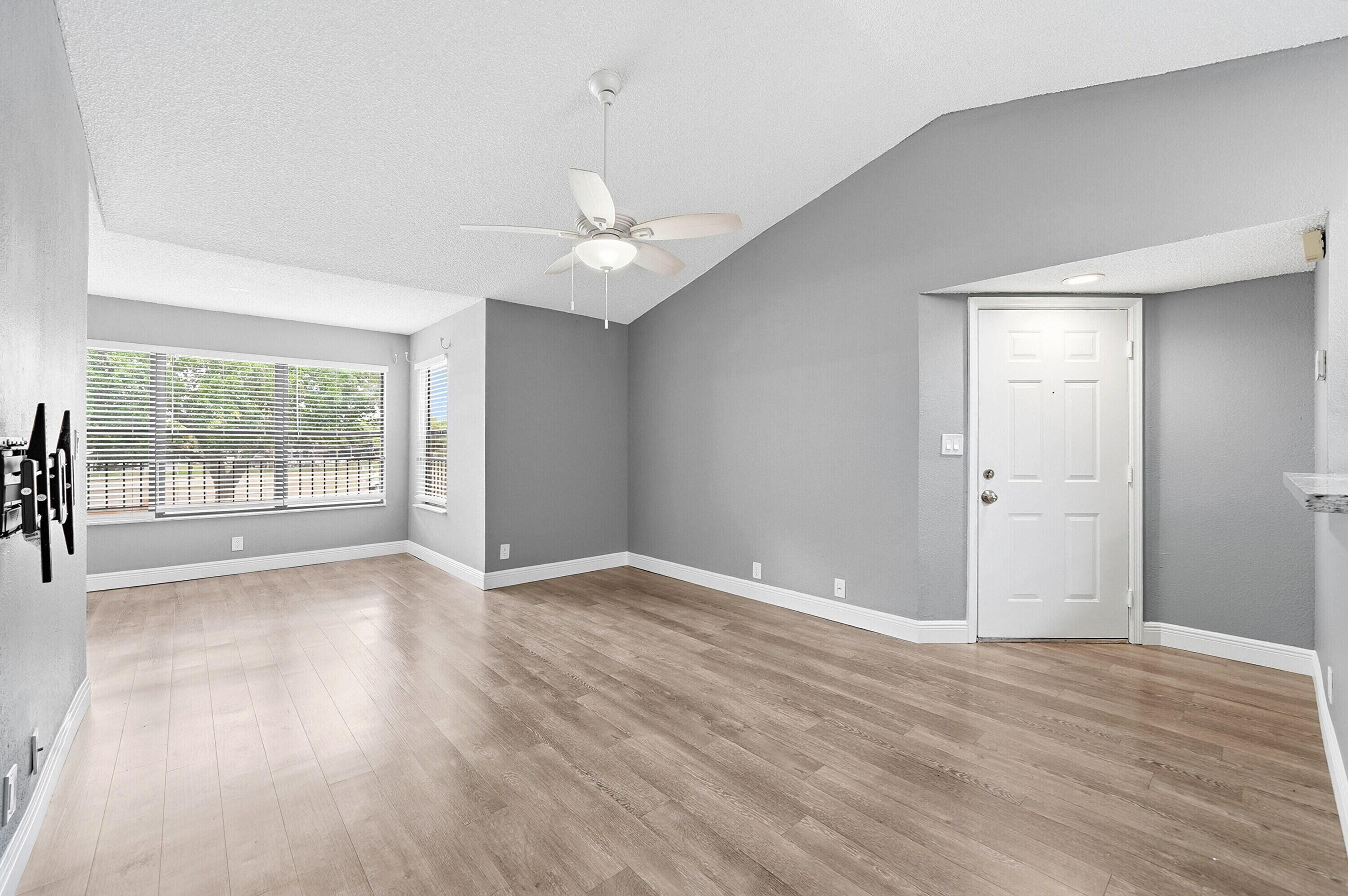 2900 S University Drive 9204