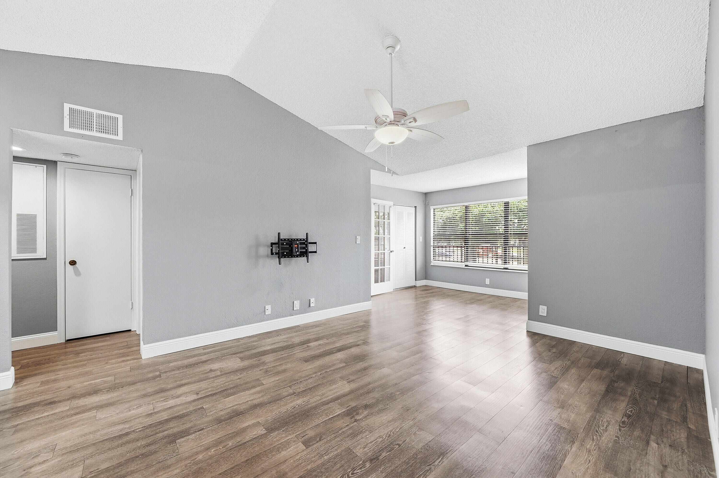 2900 S University Drive 9204