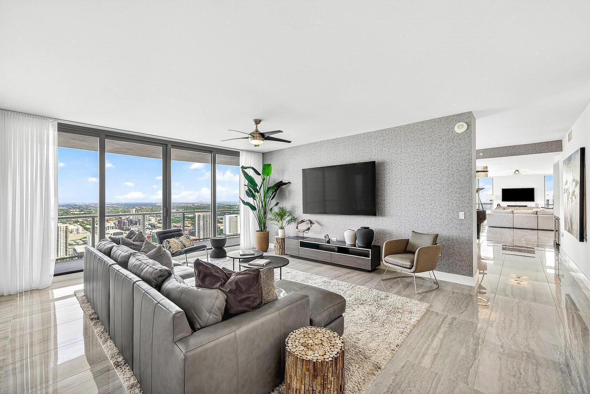 100 E Las Olas Boulevard 4301