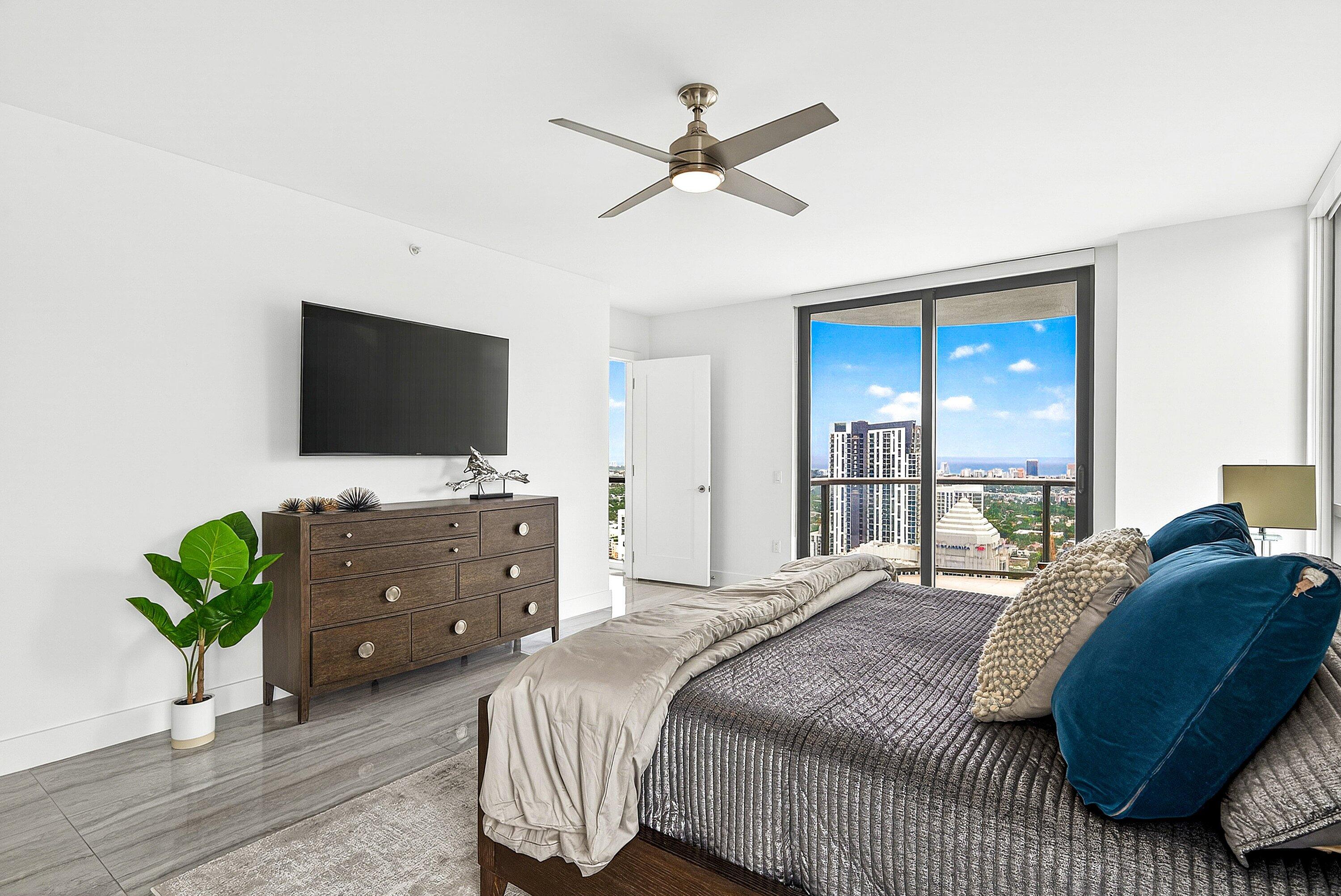 100 E Las Olas Boulevard 4301