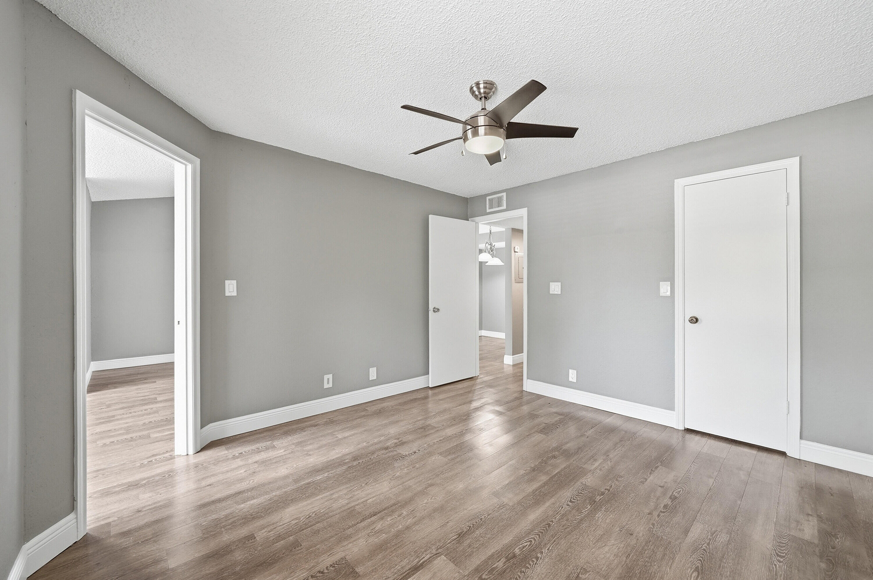 2900 S University Drive 9204