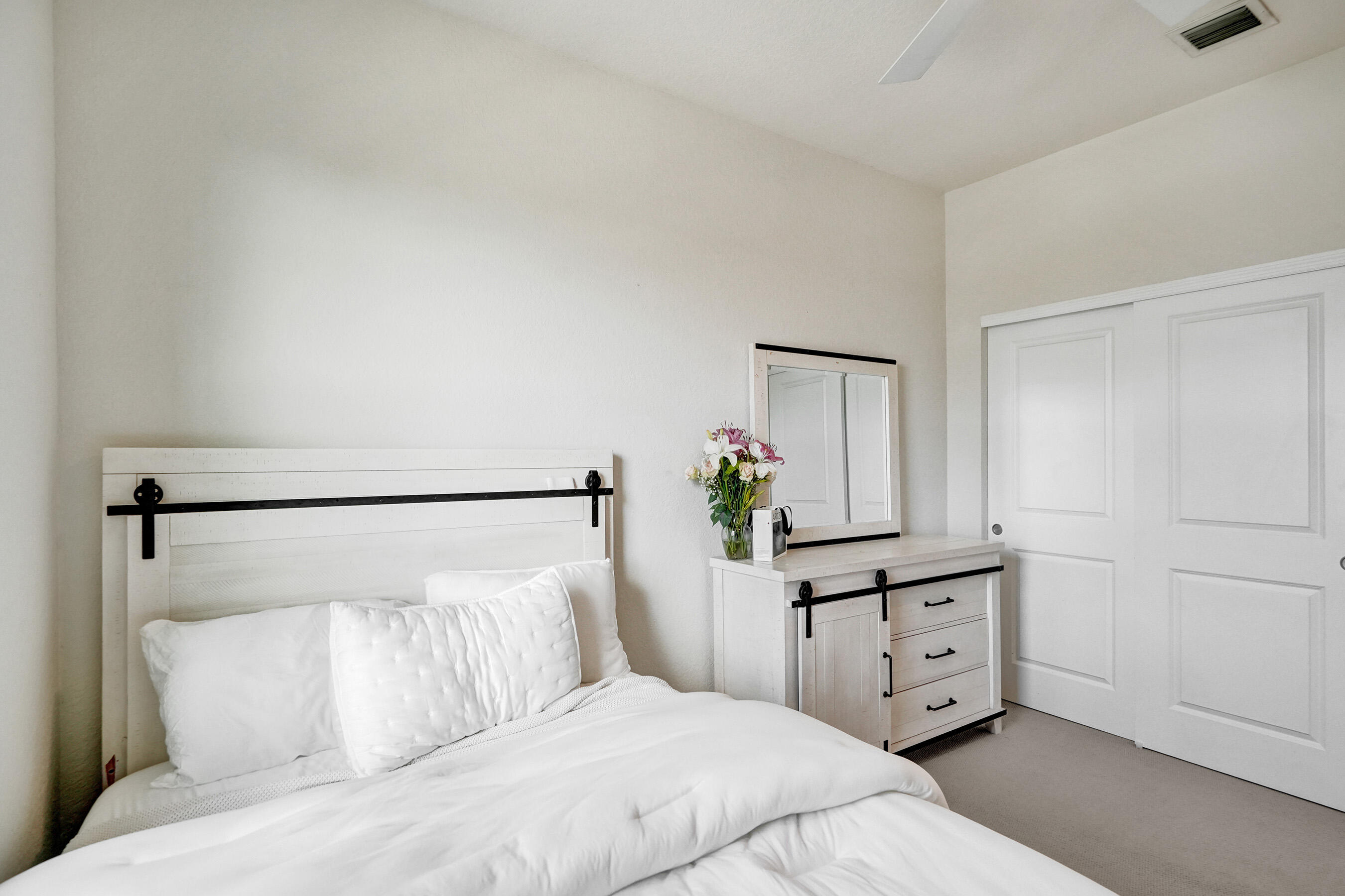 1300 Eucalyptus Drive 3