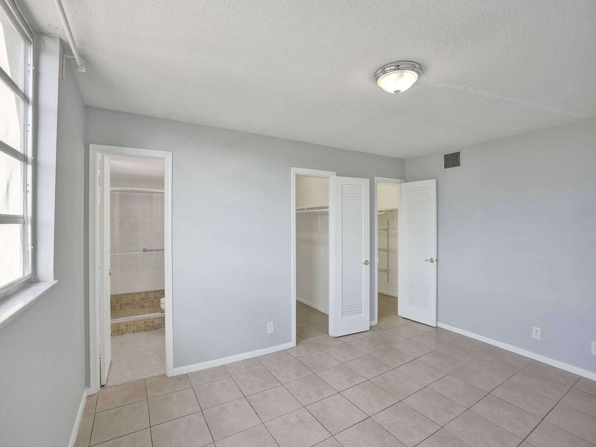 1811 Jefferson Street 404