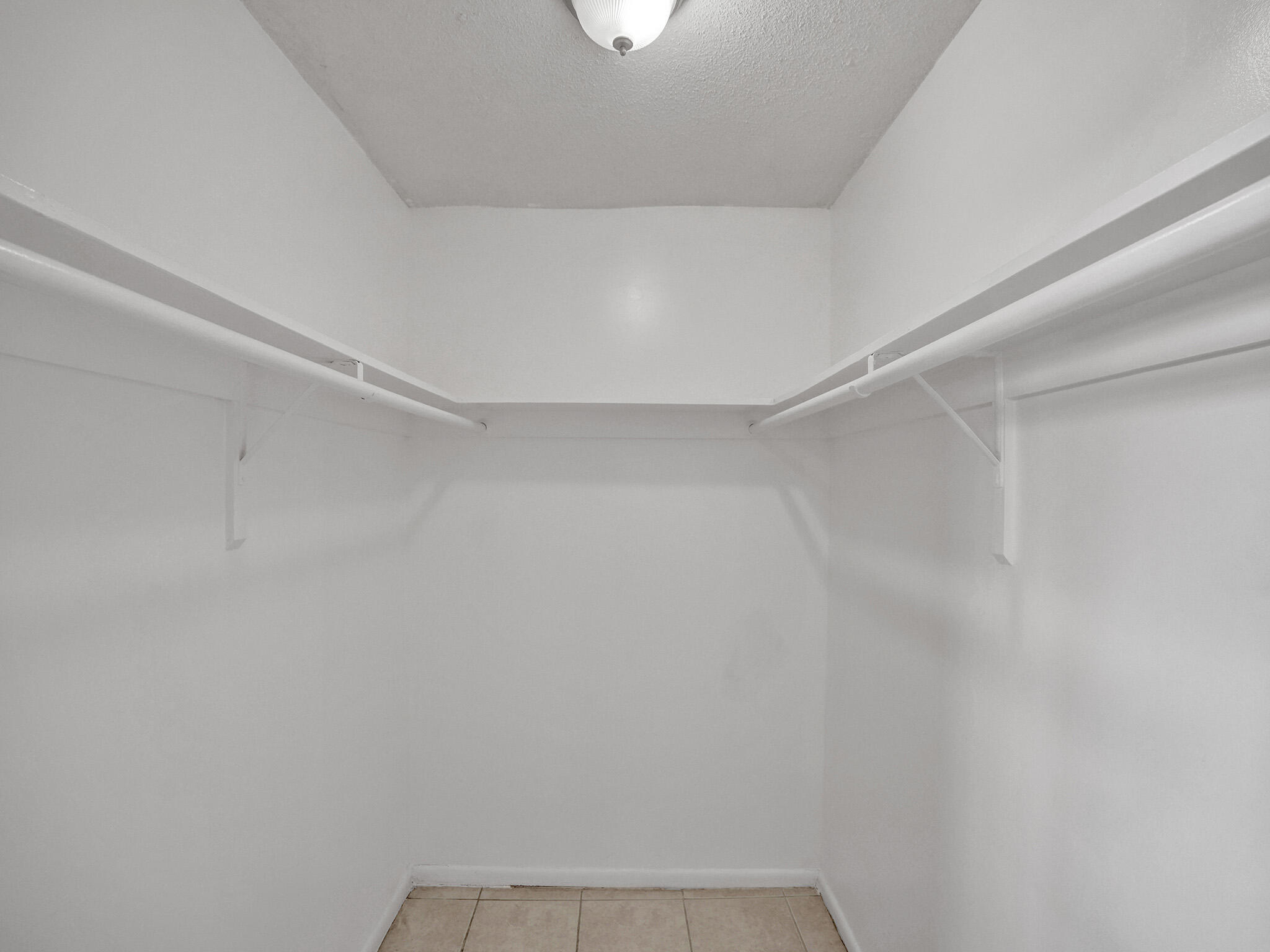 1811 Jefferson Street 404