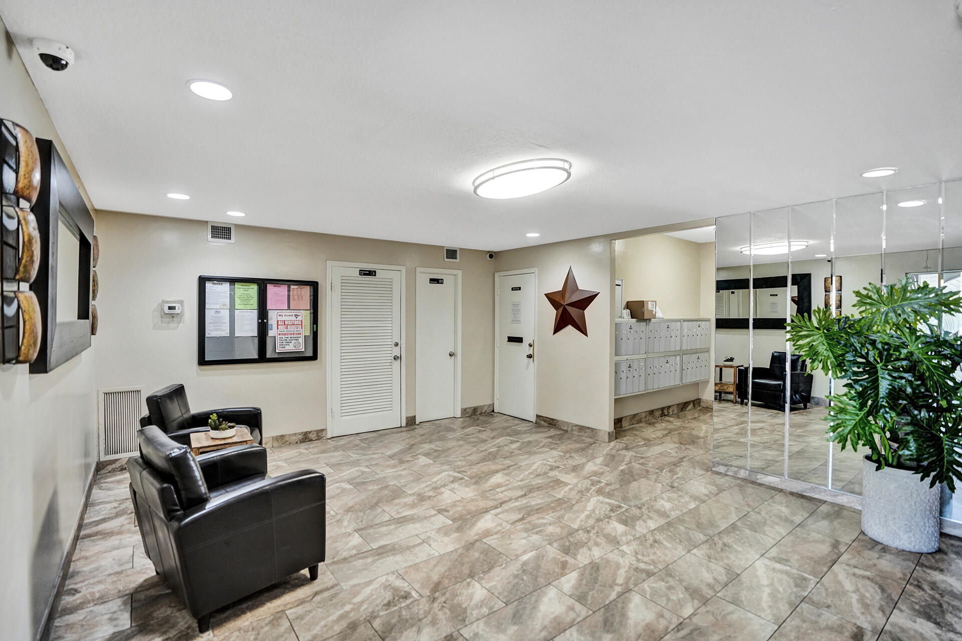 1811 Jefferson Street 404