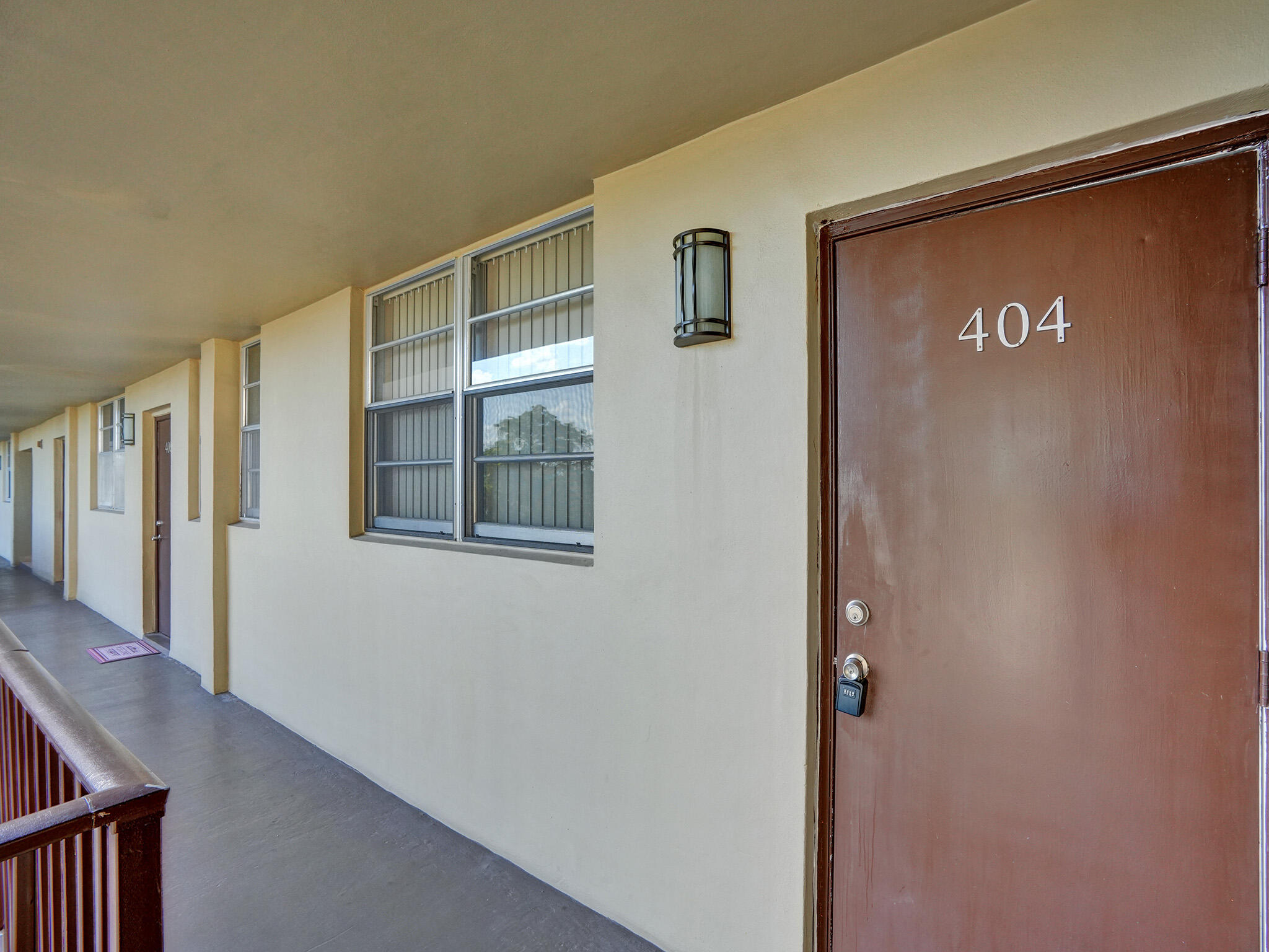 1811 Jefferson Street 404