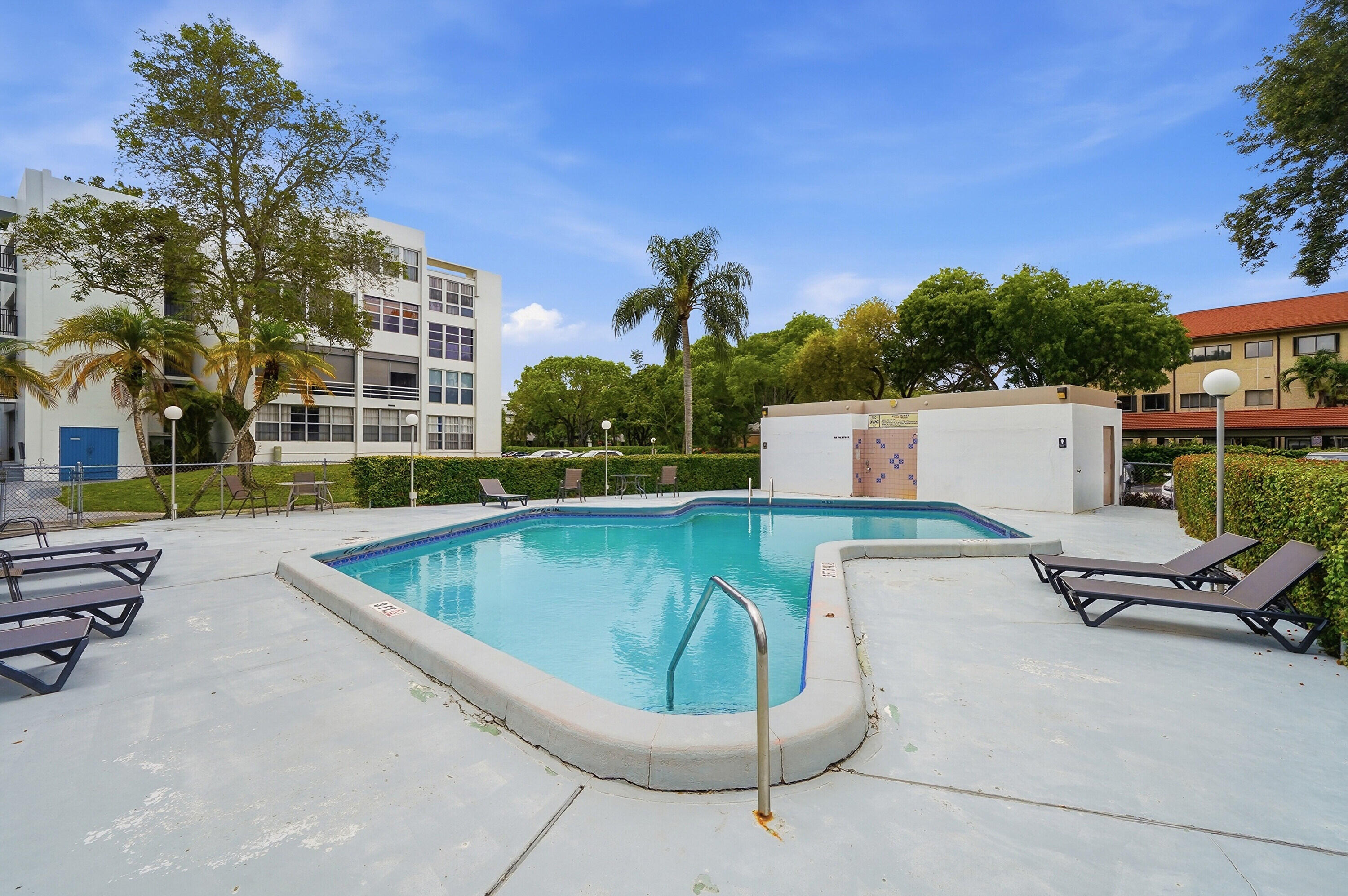 6903 Cypress Road B24