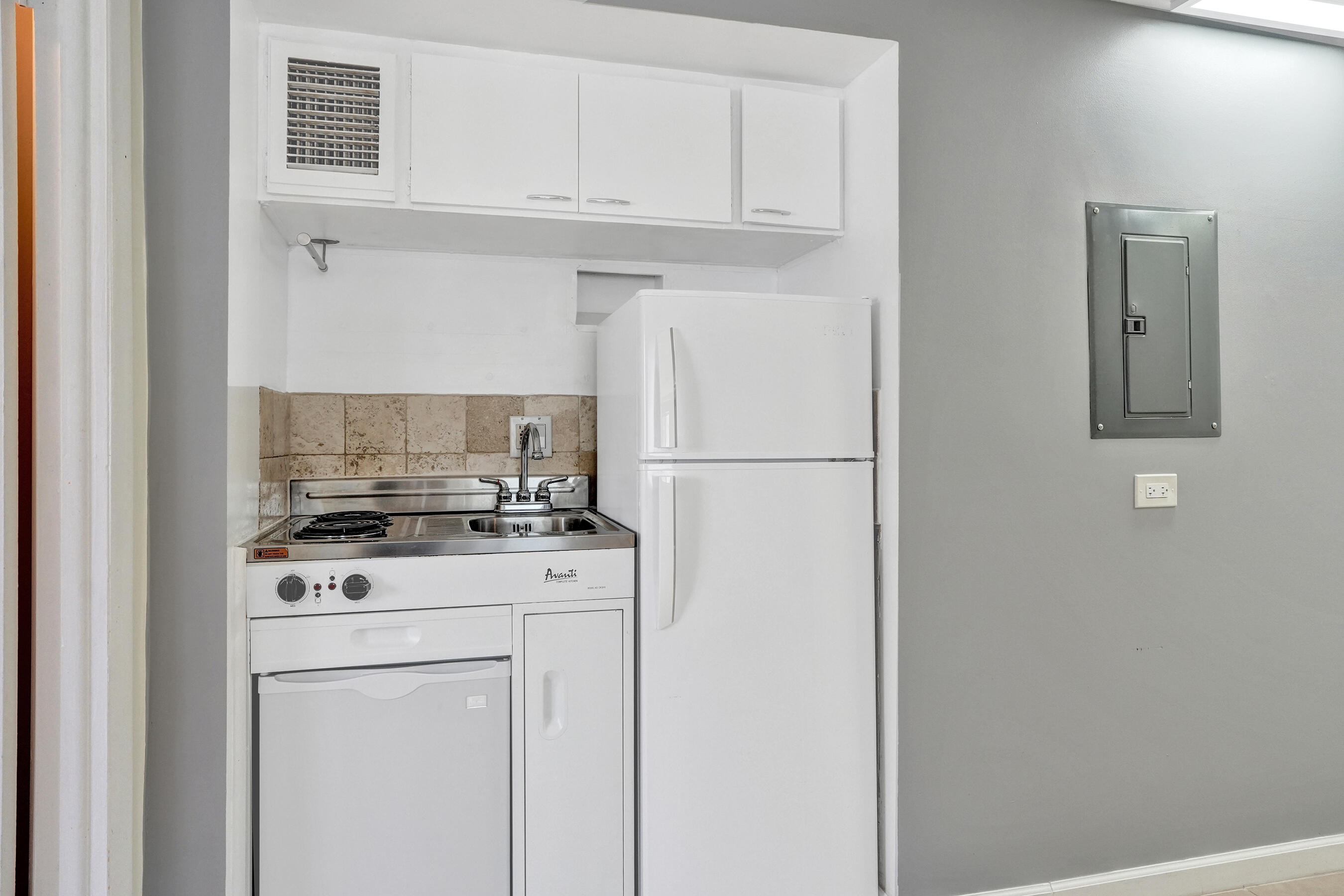 230 NE 45TH Street