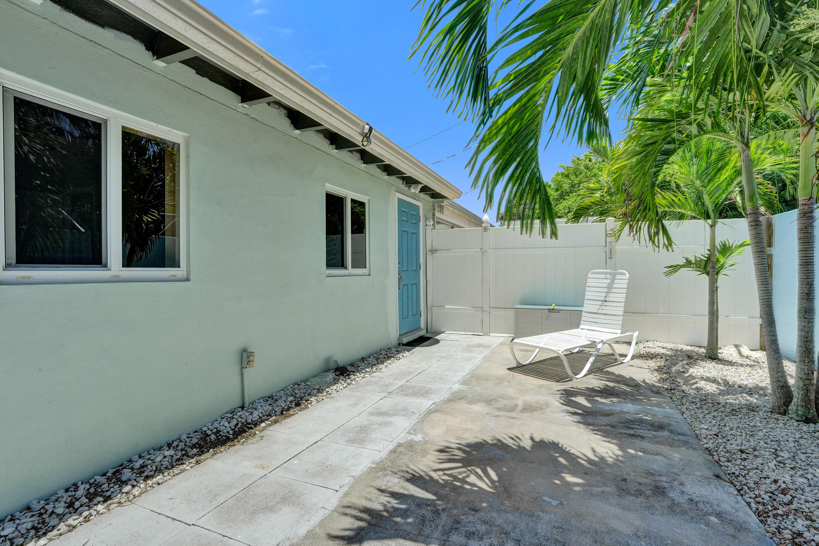 230 NE 45TH Street