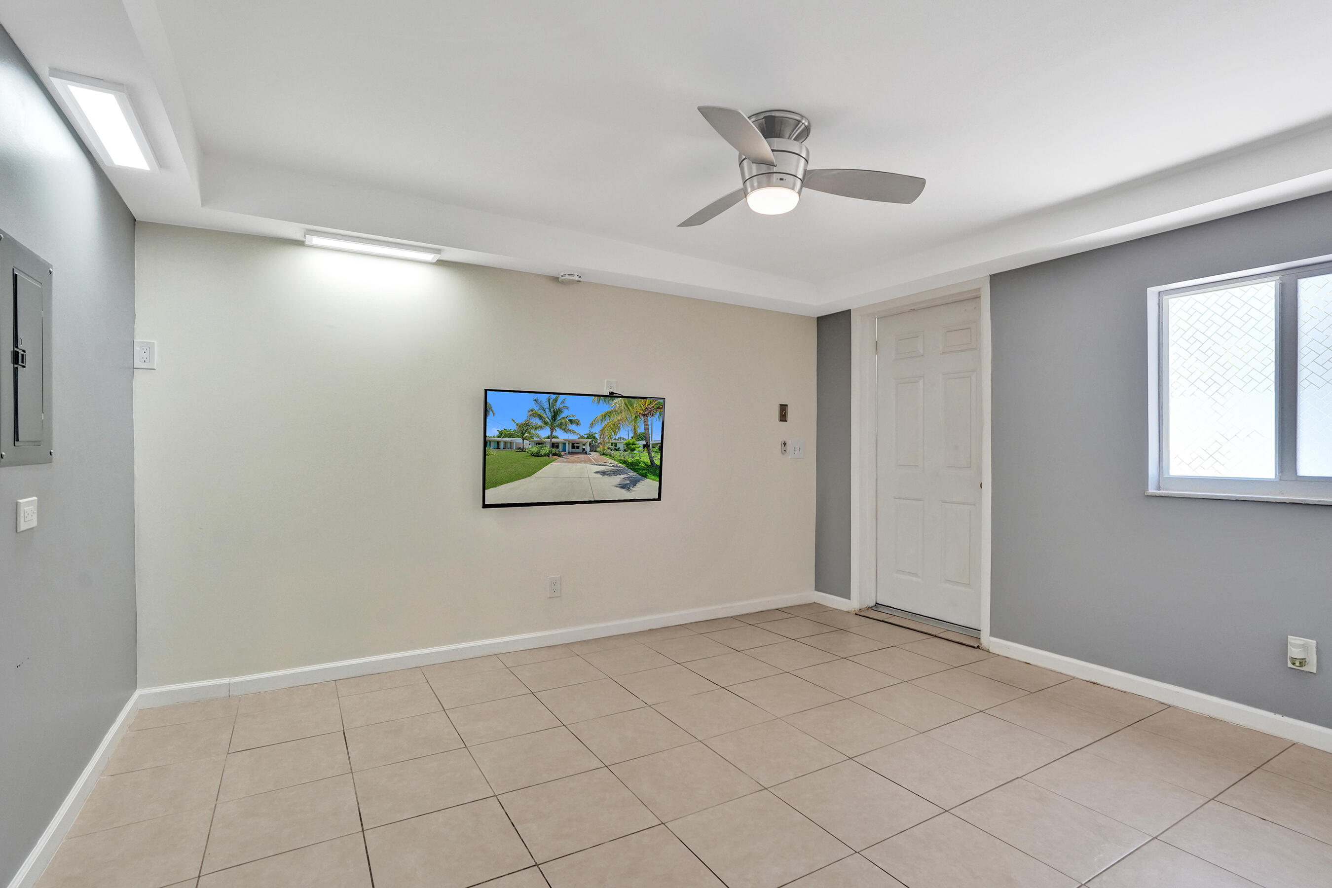 230 NE 45TH Street
