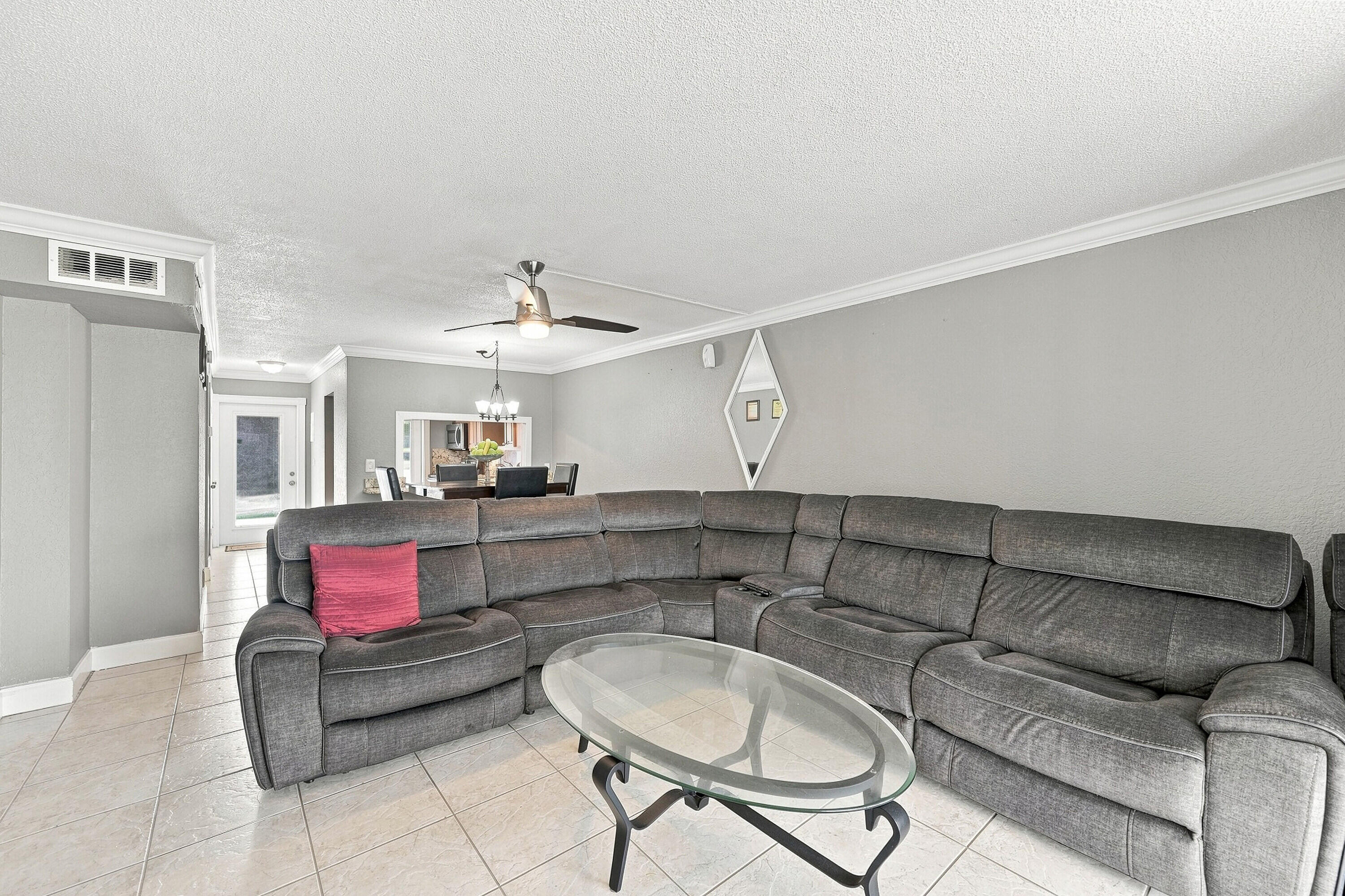 1040 SE 4TH Avenue 135