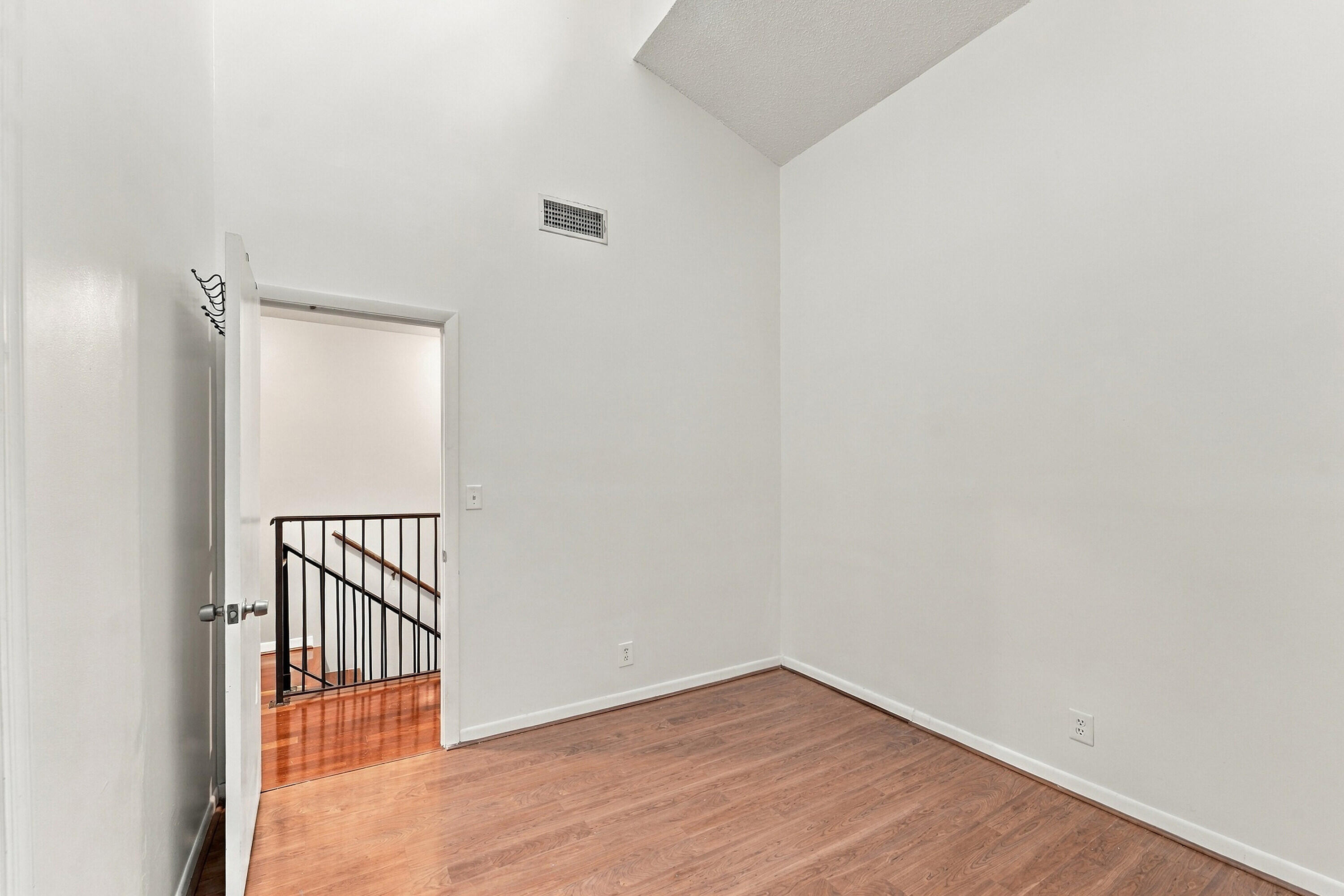 8690 NW 40th Street