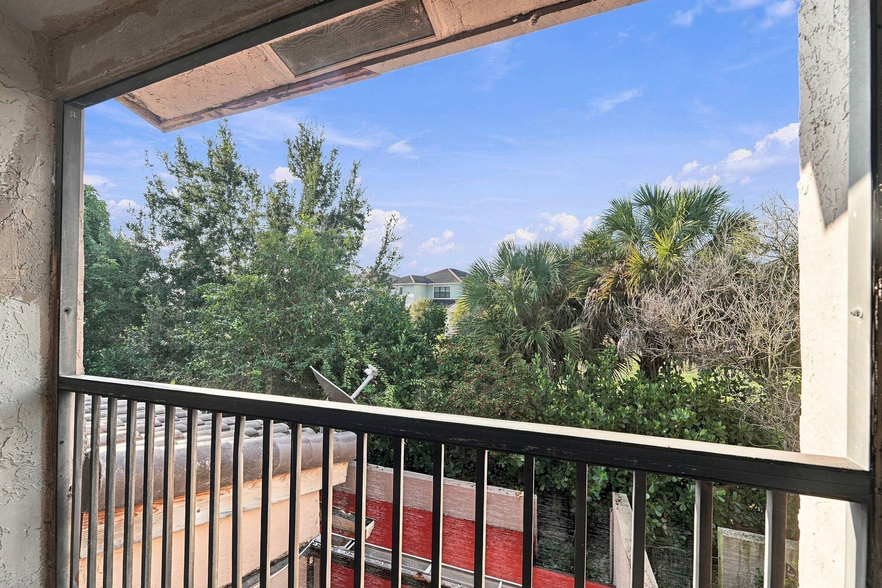 8690 NW 40th Street
