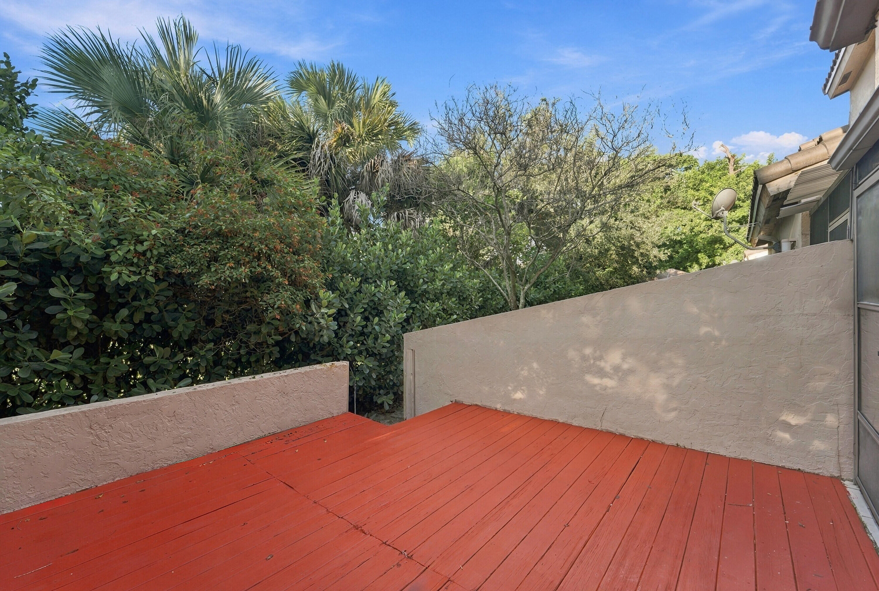 8690 NW 40th Street