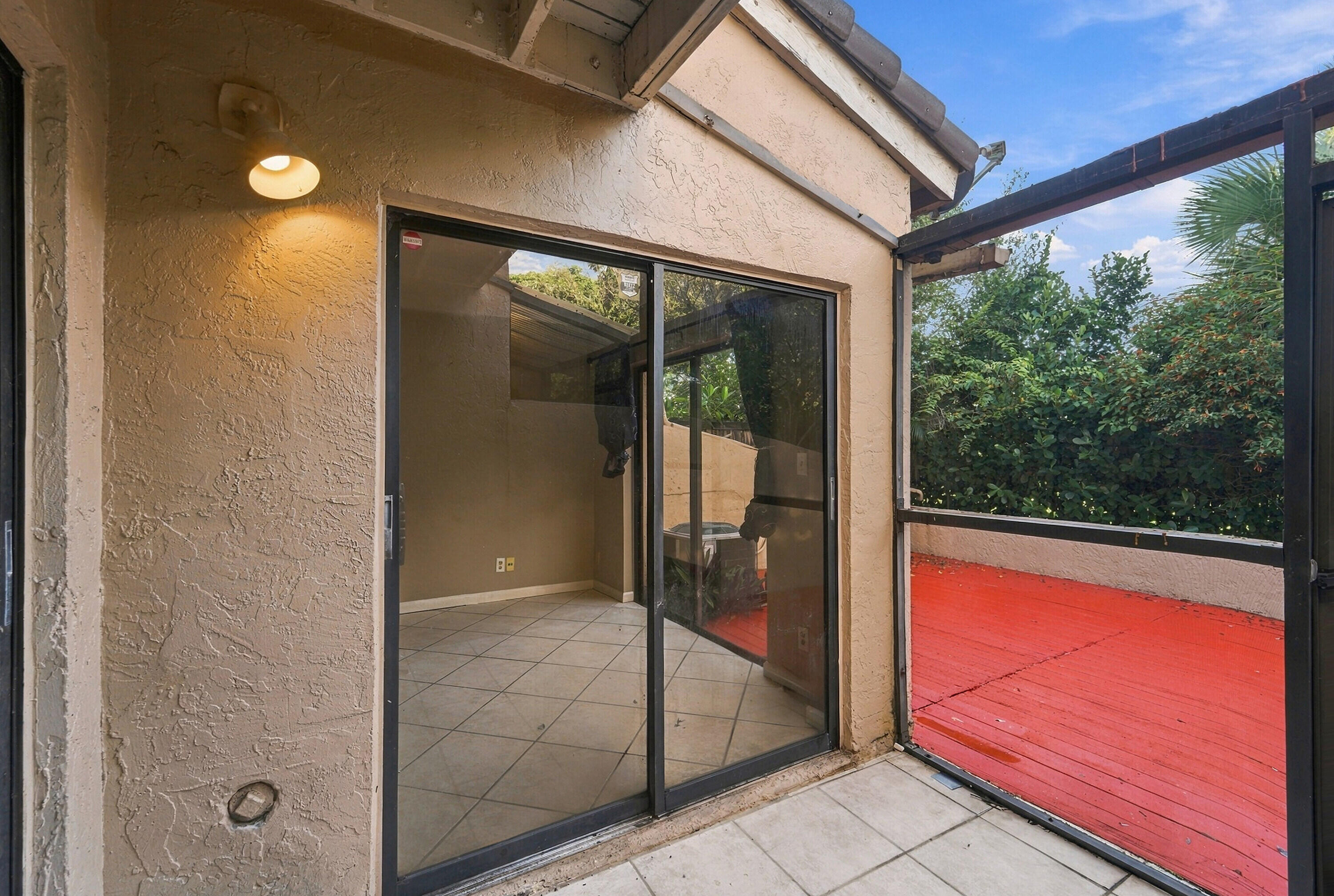 8690 NW 40th Street