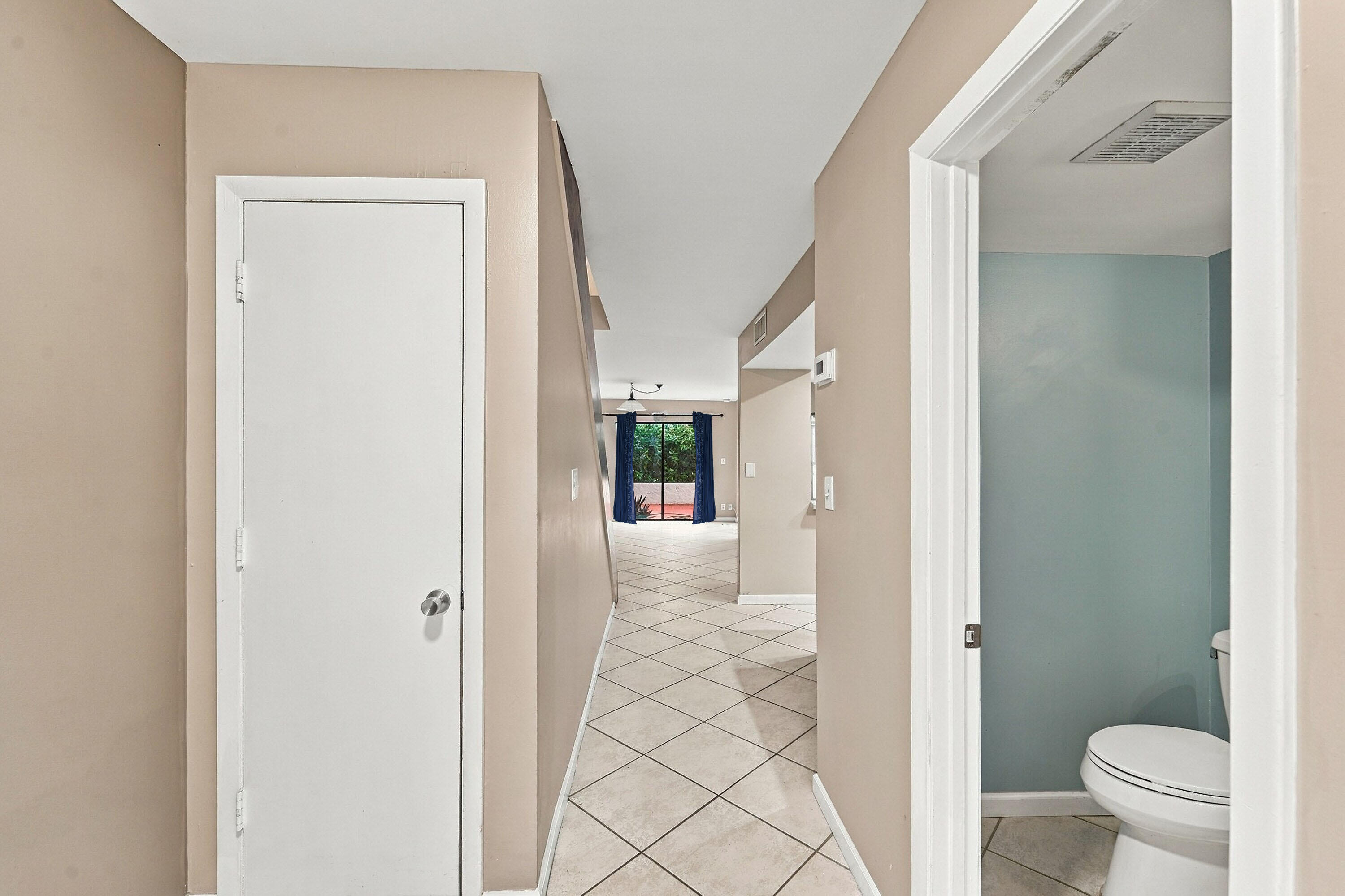 8690 NW 40th Street