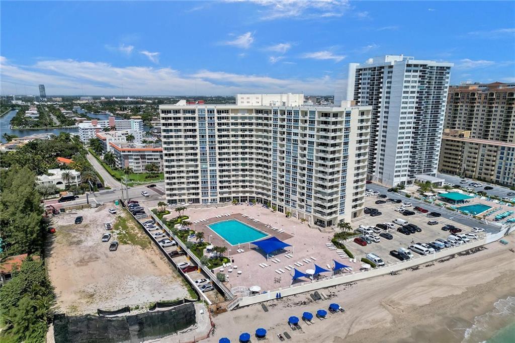 3180 S Ocean Dr 821