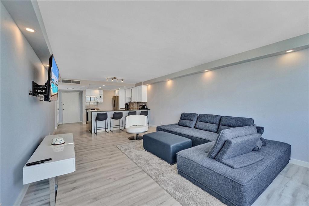 3180 S Ocean Dr 821
