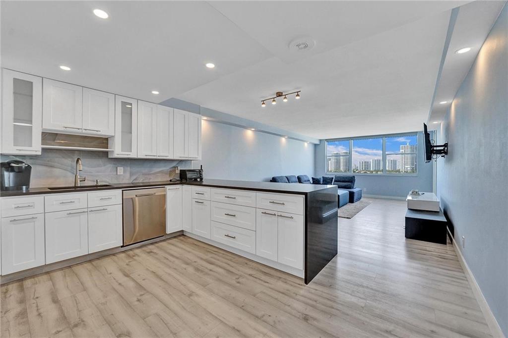3180 S Ocean Dr 821