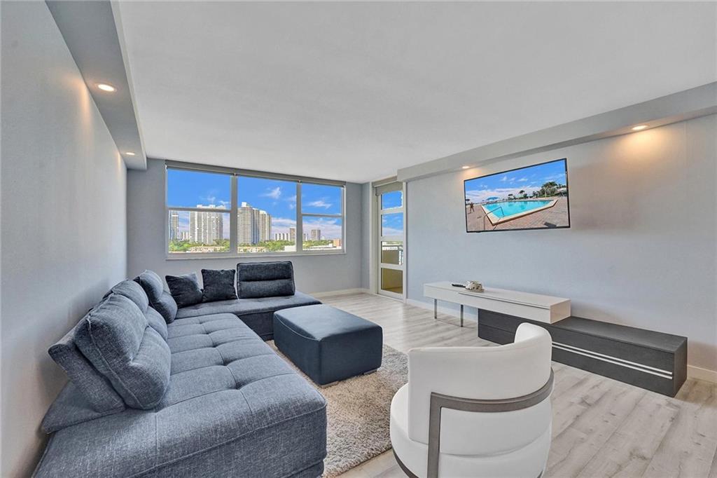 3180 S Ocean Dr 821
