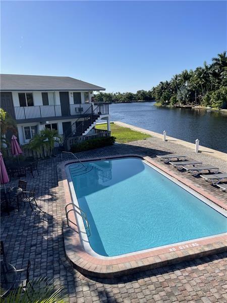 1810 E Oakland Park Blvd 12