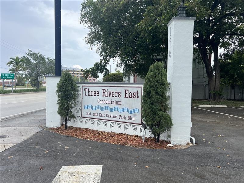 1810 E Oakland Park Blvd 12