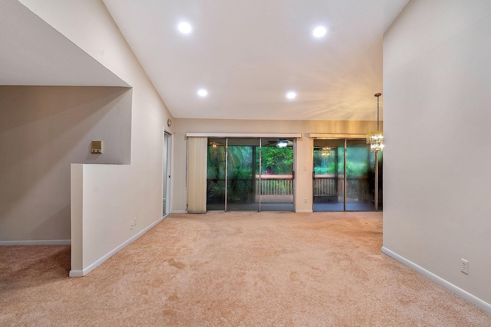 1550 Riverwood Ln