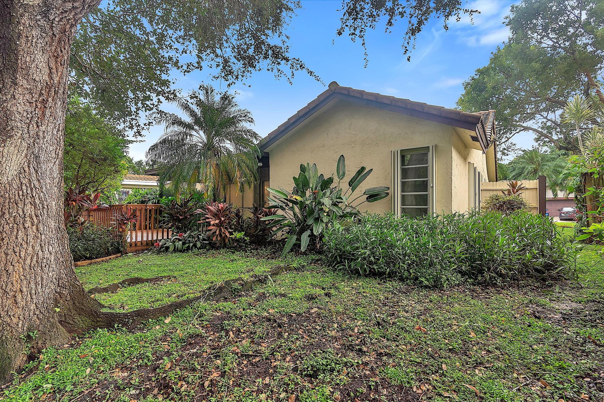 1550 Riverwood Ln