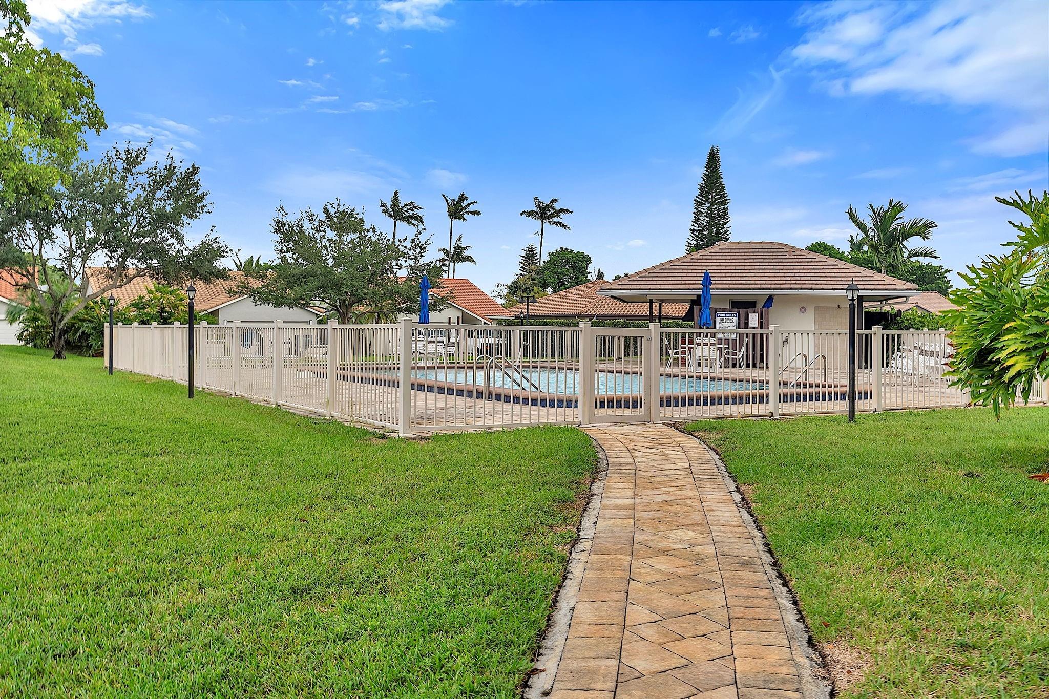 1550 Riverwood Ln