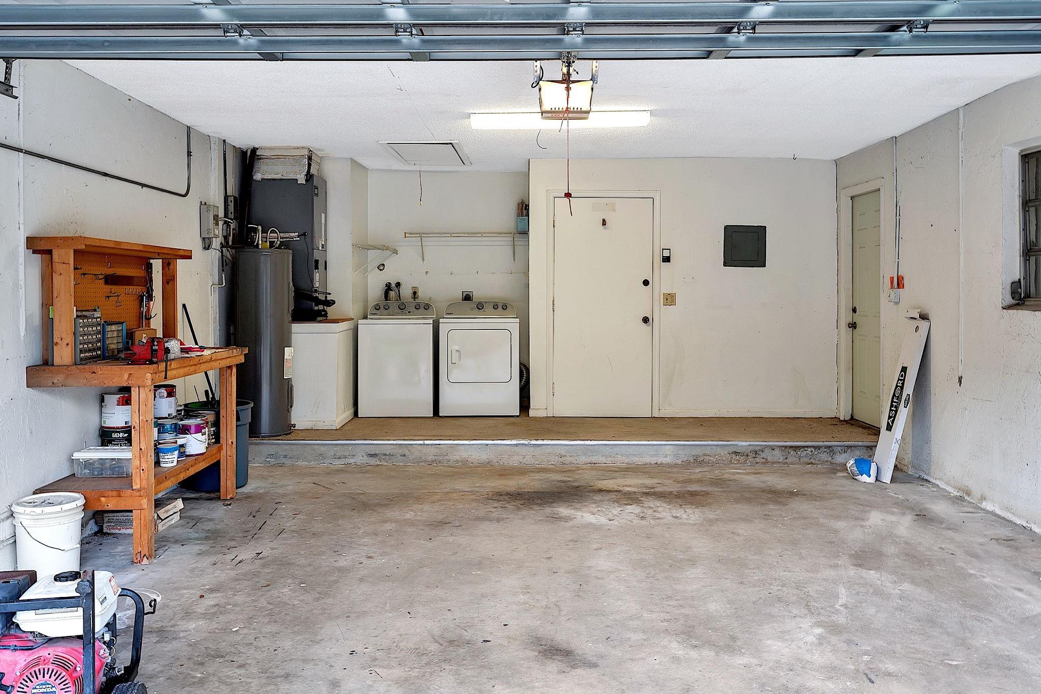 1550 Riverwood Ln