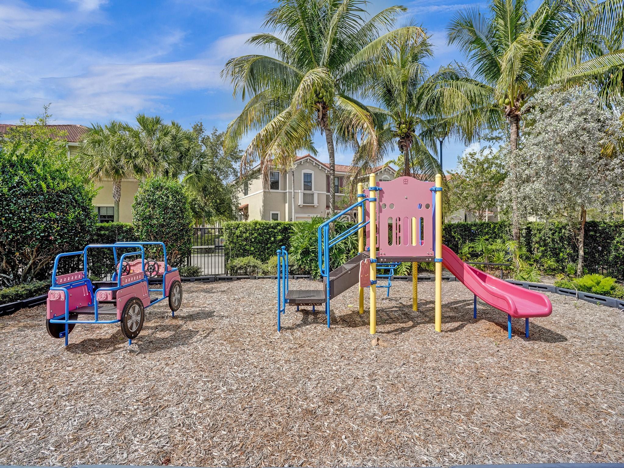 1042 NW 33rd Mnr 1042