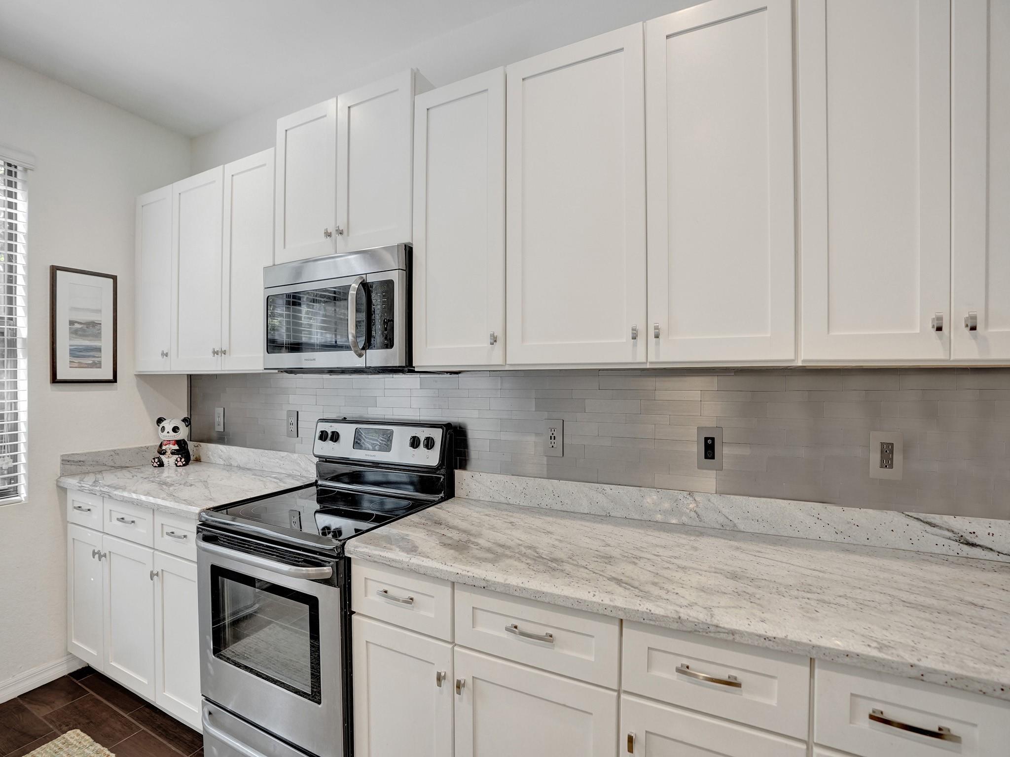 1042 NW 33rd Mnr 1042