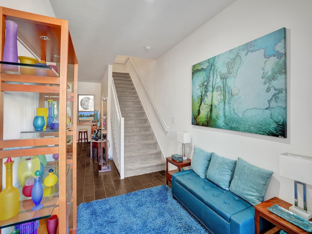 1042 NW 33rd Mnr 1042